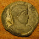Romeinse verzilverde follis munt 401